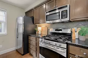 2707 SW Sylvan Heights Dr, Seattle, WA 98106 - Photo 12