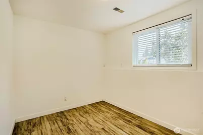 8451 NE 137th Street, Kirkland, WA 98034 - Photo 18