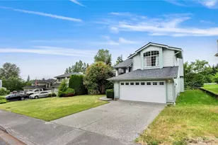 7015 76th Dr NE, Marysville, WA 98270 - Photo 2