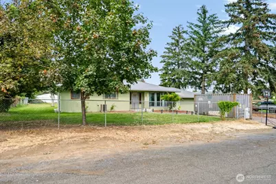 156 Warden Avenue NW, Soap Lake, WA 98851 - Photo 4