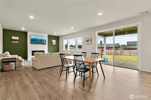 2808 180th St Ct E, Tacoma, WA 98445 - Photo 10