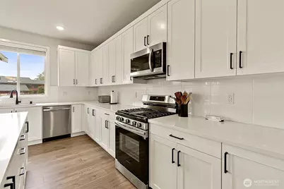 2808 180th Street Ct E, Tacoma, WA 98445 - Photo 12