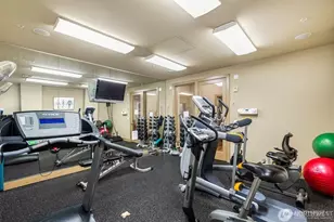 1760 N Nothlake Way, Seattle, WA 98103 - Photo 38