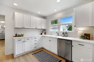 3006 NE 133rd St, Seattle, WA 98125 - Photo 18
