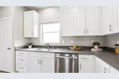 13901 11th Place W #B, Lynnwood, WA 98087 - Photo 6
