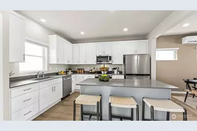 13901 11th Place W #A, Lynnwood, WA 98087 - Photo 2