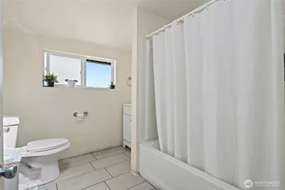 4714 17th Avenue NE, Seattle, WA 98105 - Photo 8