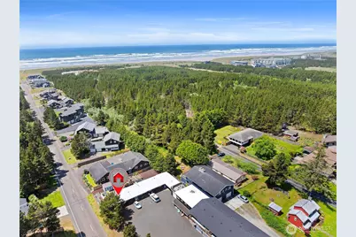 1611 Ocean Beach Boulevard #7, Long Beach, WA 98631 - Photo 2