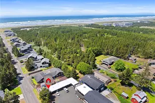 1611 Ocean Beach Blvd, Long Beach, WA 98631 - Photo 2