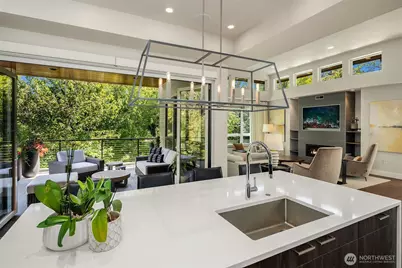 8270 SE 31st Street, Mercer Island, WA 98040 - Photo 14