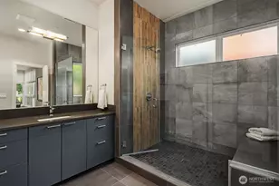 8270 SE 31st St, Mercer Island, WA 98040 - Photo 30