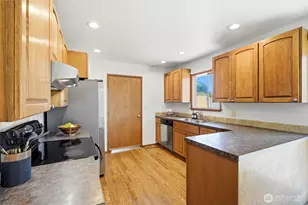 404 60th St SE, Everett, WA 98203 - Photo 8