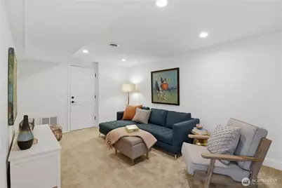 639 W Lake Sammamish Parkway NE, Bellevue, WA 98008 - Photo 32