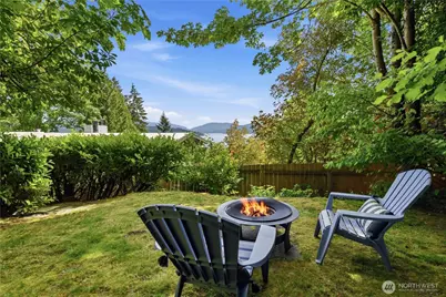 639 W Lake Sammamish Parkway NE, Bellevue, WA 98008 - Photo 36