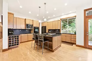 18603 E Spring Lake Dr SE, Renton, WA 98058 - Photo 8