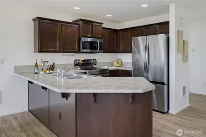11602 189th Street E, Puyallup, WA 98374 - Photo 8