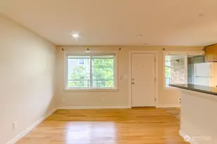 2211 Franklin Ave E, Seattle, WA 98102 - Photo 4