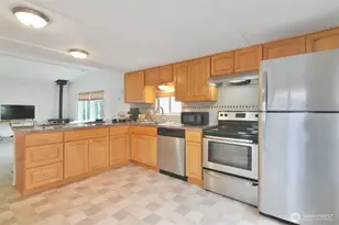 13320 Hwy 99, Everett, WA 98204 - Photo 6