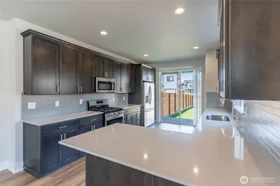 15418 208th Avenue Ct E, Bonney Lake, WA 98391 - Photo 14