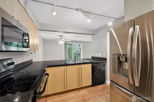 11313 NE 128th St, Kirkland, WA 98034 - Photo 10