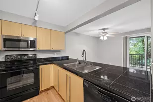 11313 NE 128th St, Kirkland, WA 98034 - Photo 6