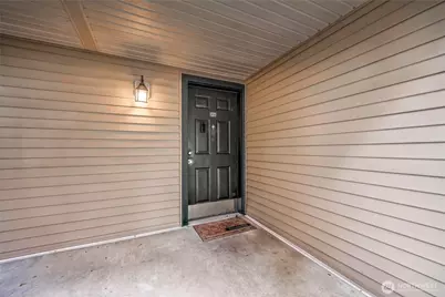 11313 NE 128th Street #E104, Kirkland, WA 98034 - Photo 2