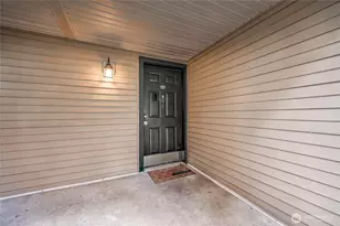 11313 NE 128th St, Kirkland, WA 98034 - Photo 2