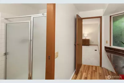 14130 SE 49th Place, Bellevue, WA 98006 - Photo 16