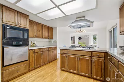 10005 SE 267th Street, Kent, WA 98030 - Photo 12