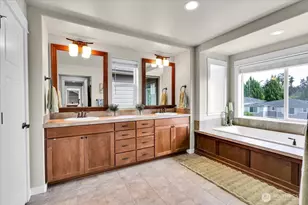 13721 SE 90th Pl, Newcastle, WA 98059 - Photo 20