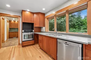 33010 SE 110th St, Issaquah, WA 98027 - Photo 12