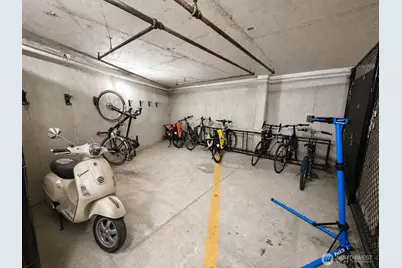 700 E Denny Way #603, Seattle, WA 98122 - Photo 24