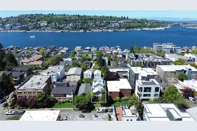 2215 Yale Ave E, Seattle, WA 98102 - Photo 1