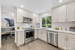 13950 127th Pl NE, Kirkland, WA 98034 - Photo 4
