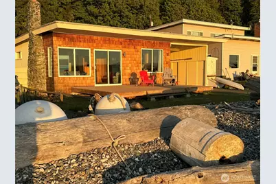 196 Edgebluff Road, Camano Island, WA 98282 - Photo 2