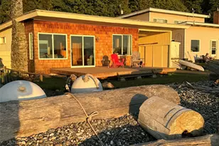 196 Edgebluff Rd, Camano Island, WA 98282 - Photo 2
