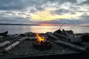 196 Edgebluff Rd, Camano Island, WA 98282 - Photo 1