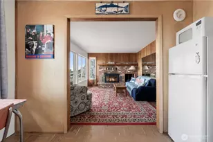 196 Edgebluff Rd, Camano Island, WA 98282 - Photo 10