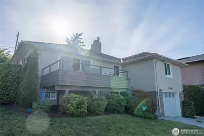 10861 Auburn Avenue S, Seattle, WA 98178 - Photo 2