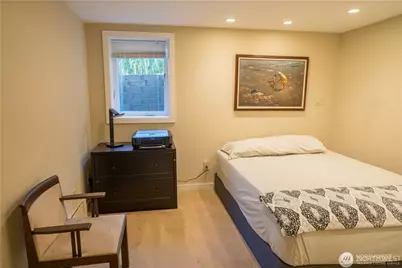 10861 Auburn Avenue S, Seattle, WA 98178 - Photo 16