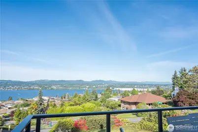 10861 Auburn Avenue S, Seattle, WA 98178 - Photo 4