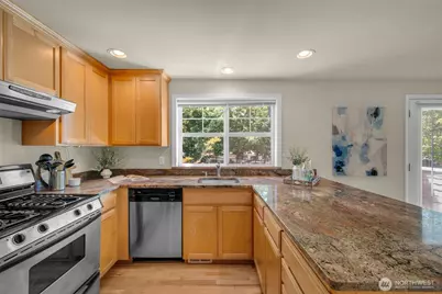 4720 Interlake Avenue N, Seattle, WA 98103 - Photo 18