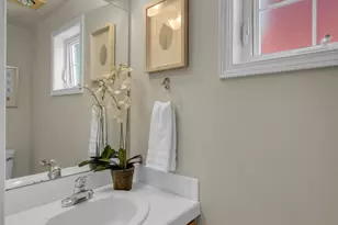 4720 Interlake Ave N, Seattle, WA 98103 - Photo 20