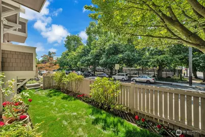 4720 Interlake Avenue N, Seattle, WA 98103 - Photo 34