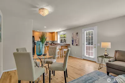 4720 Interlake Avenue N, Seattle, WA 98103 - Photo 8