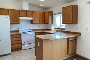 10429 56th Dr NE, Marysville, WA 98270 - Photo 4
