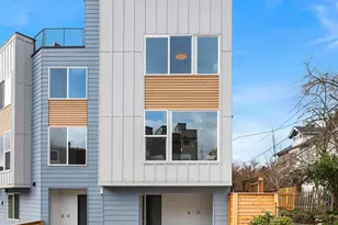 223 NE 75th St, Seattle, WA 98115 - Photo 2