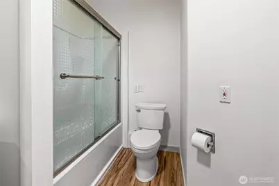 5830 115th Place NE #2, Kirkland, WA 98033 - Photo 10