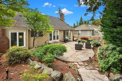 4681 174th Avenue SE, Bellevue, WA 98006 - Photo 32