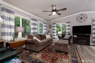 21 NE Shore Pl, Tahuya, WA 98588 - Photo 14